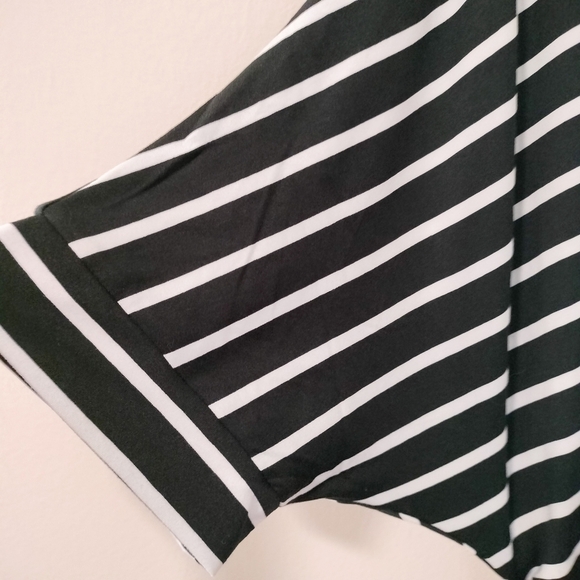 Ninexis Size Small Black White Striped Tunic Top Tie Waist Short Sleeves NWT - Picture 7 of 7
